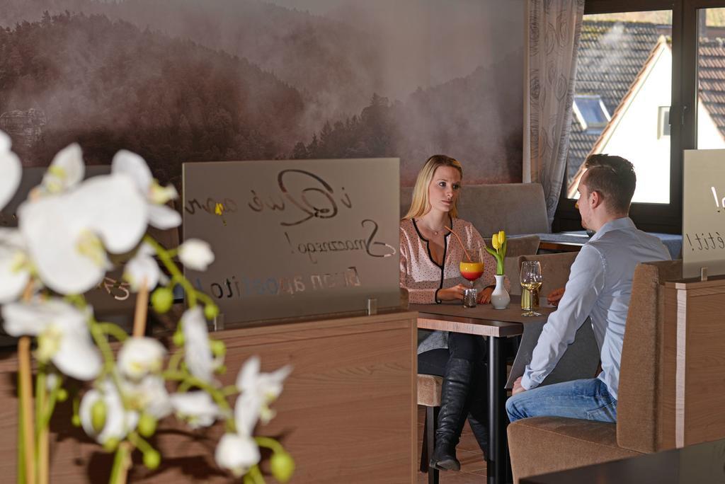 Hotel Die Kleine Blume Erfweiler Eksteriør bilde