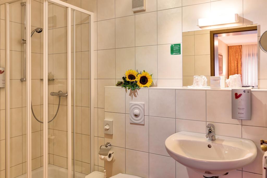 Hotel Die Kleine Blume Erfweiler Eksteriør bilde