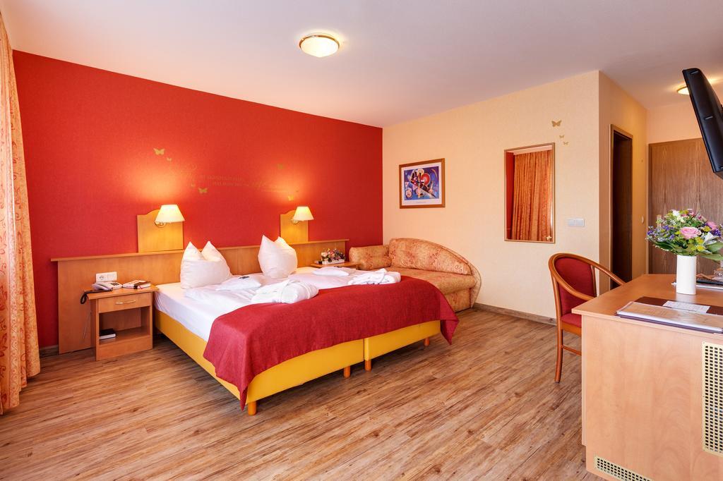 Hotel Die Kleine Blume Erfweiler Eksteriør bilde